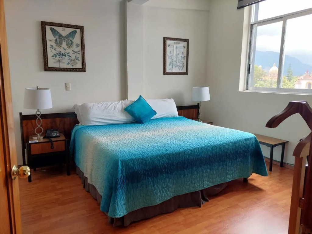 HOTEL TRUEBA