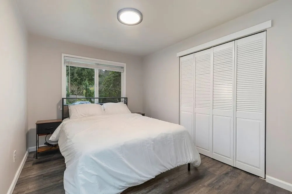 Quiet 3BR Retreat Near Woodinville Wine Country