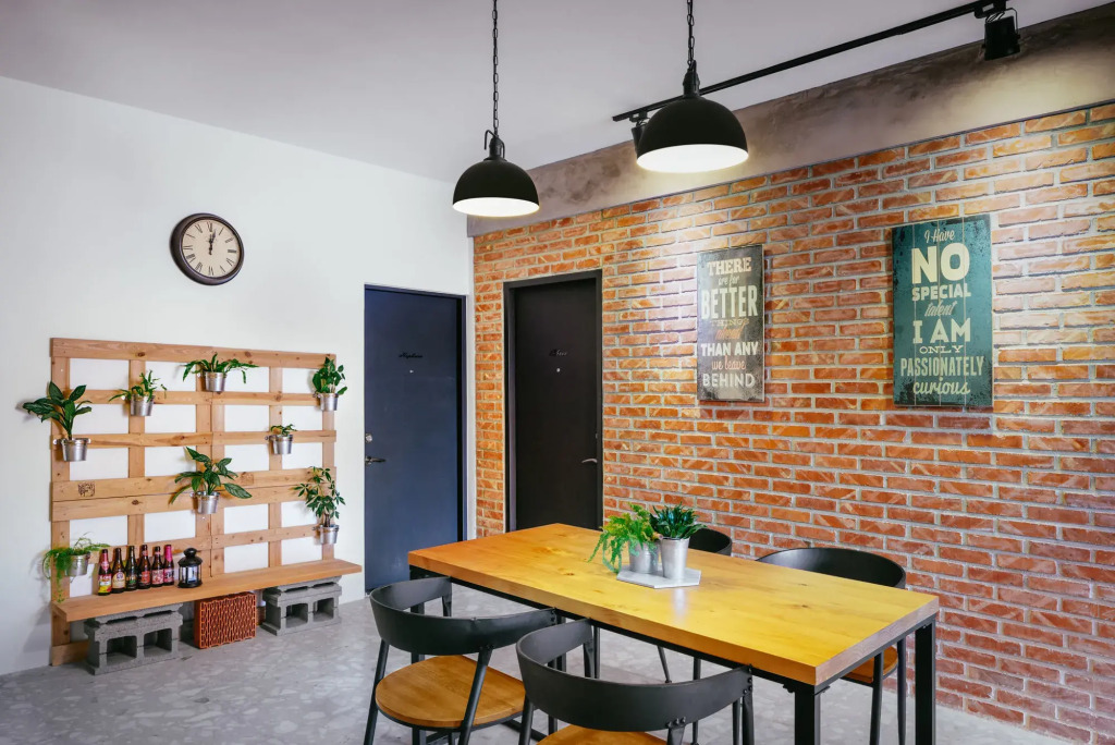 Mutter Apartment