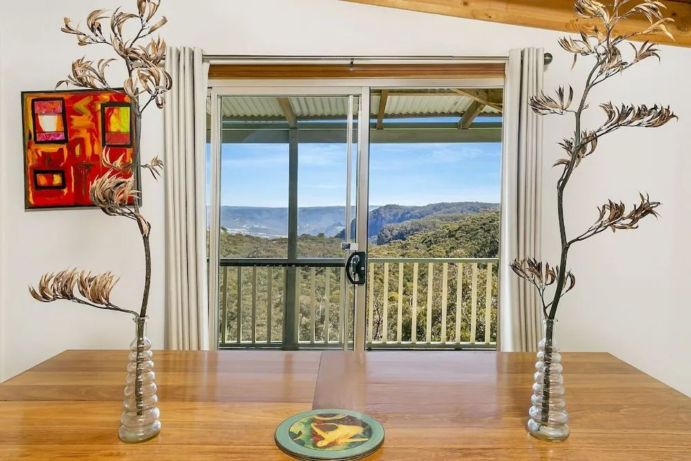 Narrow Neck Retreat