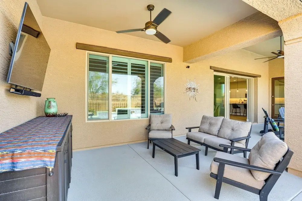 8 Mi to Goodyear Ballpark: Golf Getaway w Patio