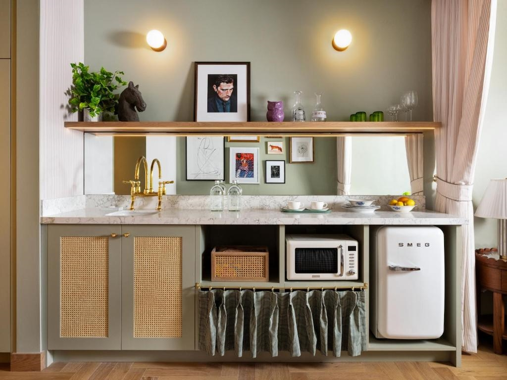 Palihouse Hyde Park Village