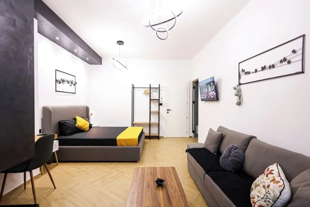 Grandstay Central in Durr s