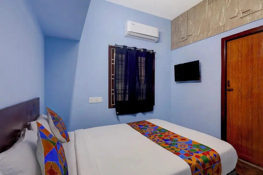 Fabhotel Dream Inn Mogappair East