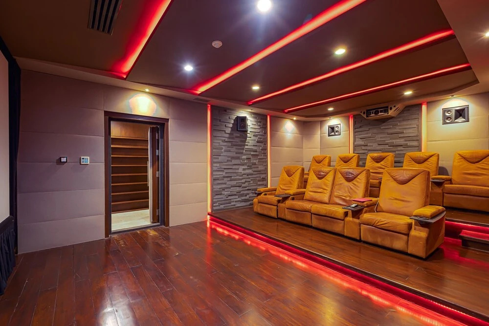 Luxury Mansion 6 BR on Golf Course JB