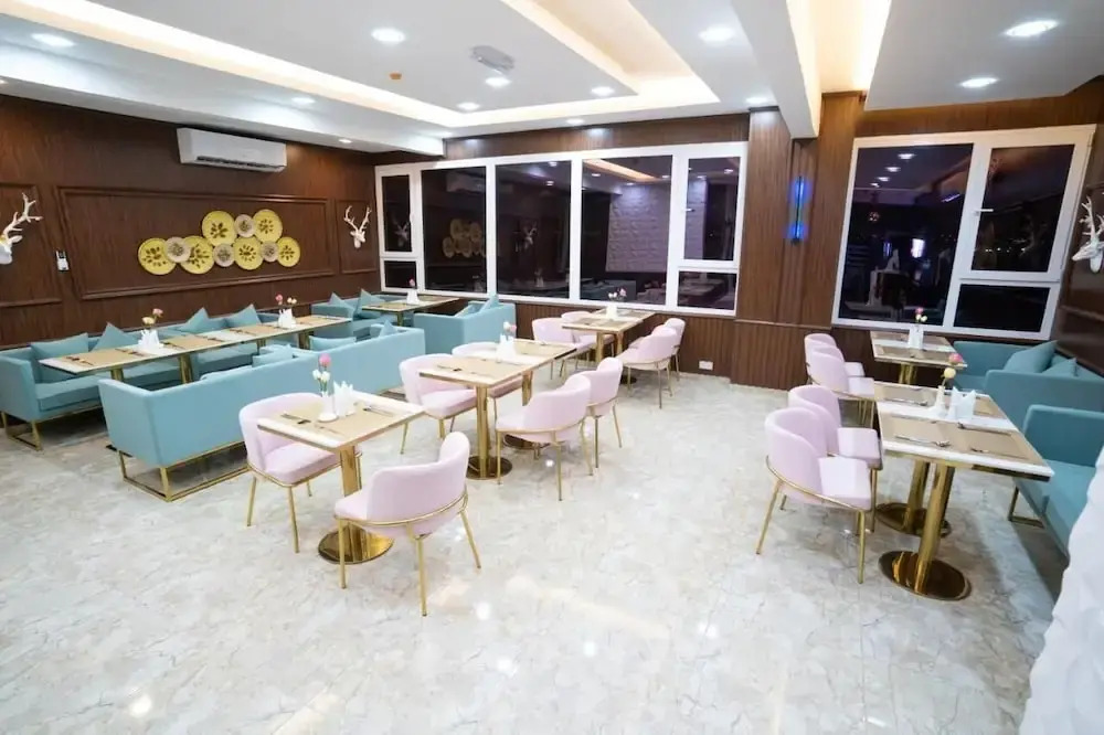 Grand Mirage Hotel