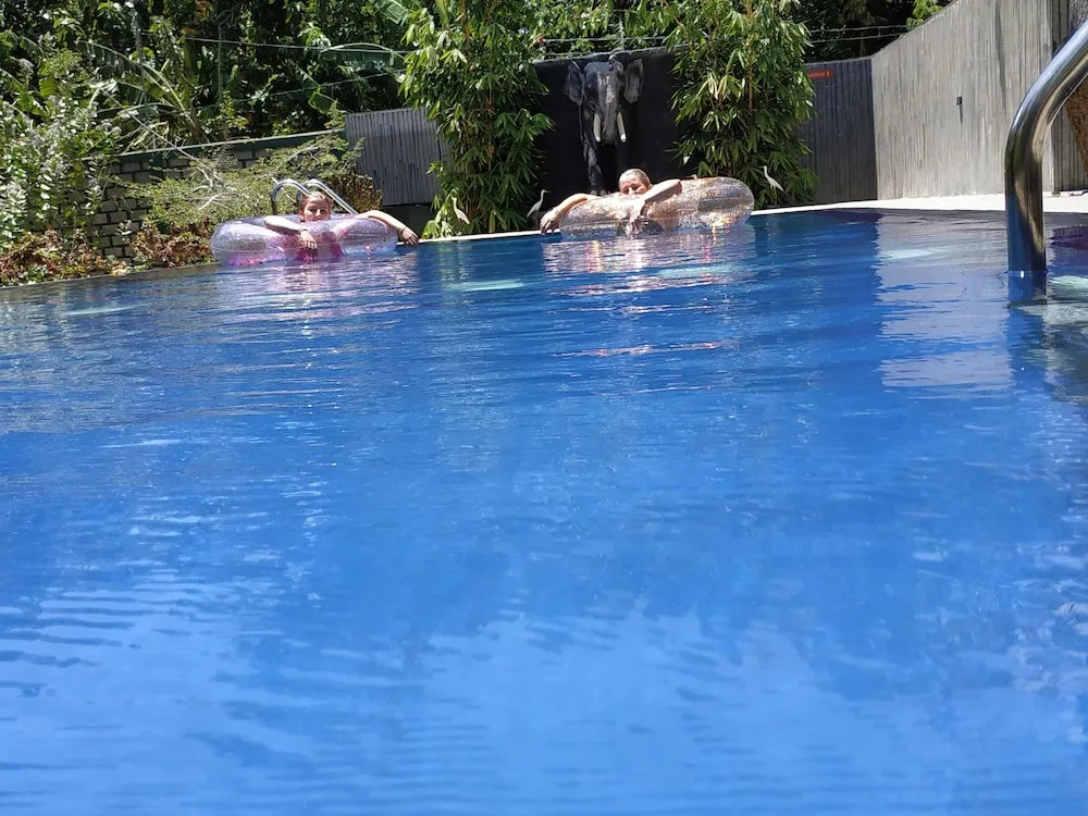 Sigiriya Cashew Palace Resort