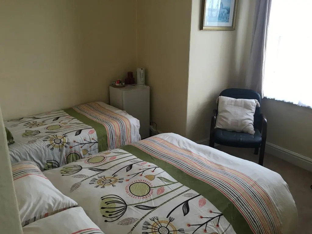 Crossways Hotel