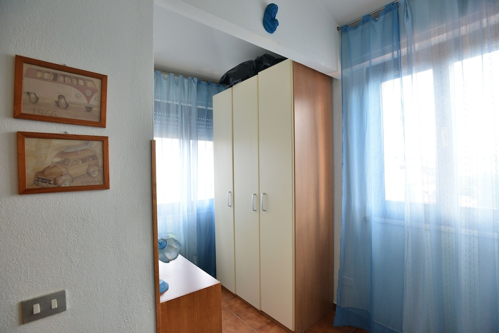 IzzHome Pula Crispi