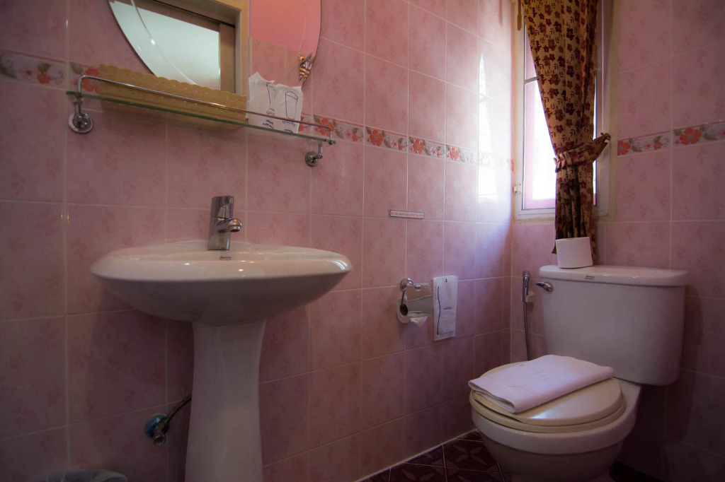 Samsen Sam Place