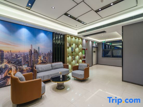 Green Carrier Hotel (Shenzhen Nanshan Coast Chengnan Oil Store)