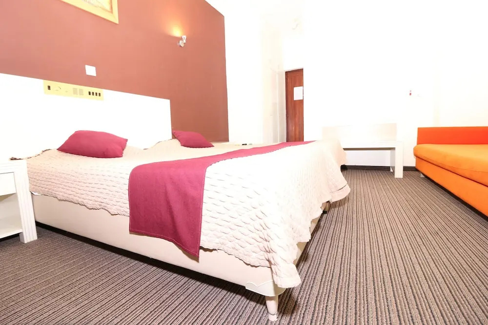 Hotel Kings Annex
