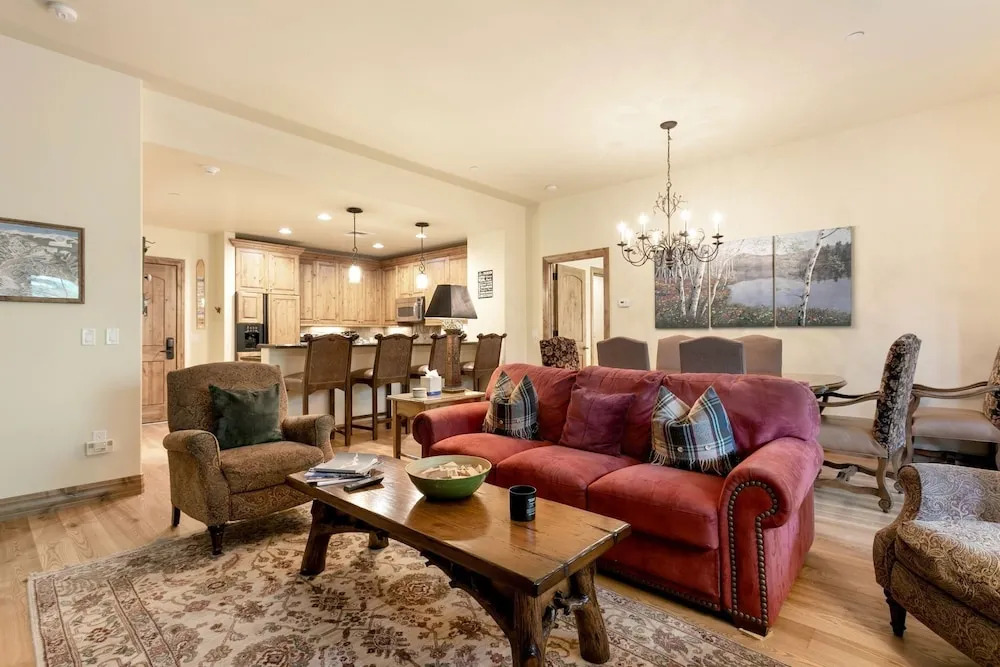 B107 Beaver Creek Landing 3 Bedroom Condo by RedAwning