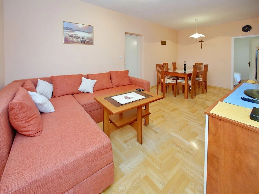Spasious Two Storey Holiday Home With Great Sea View Terrace 300M From The Sea