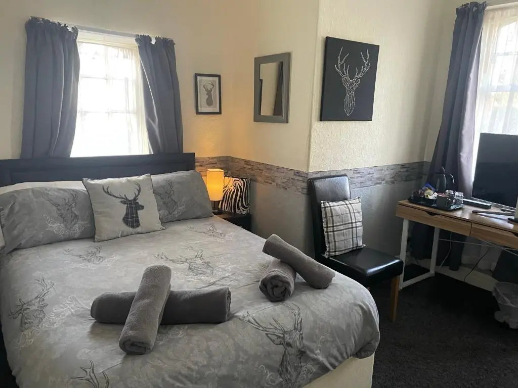 navaar house hotel