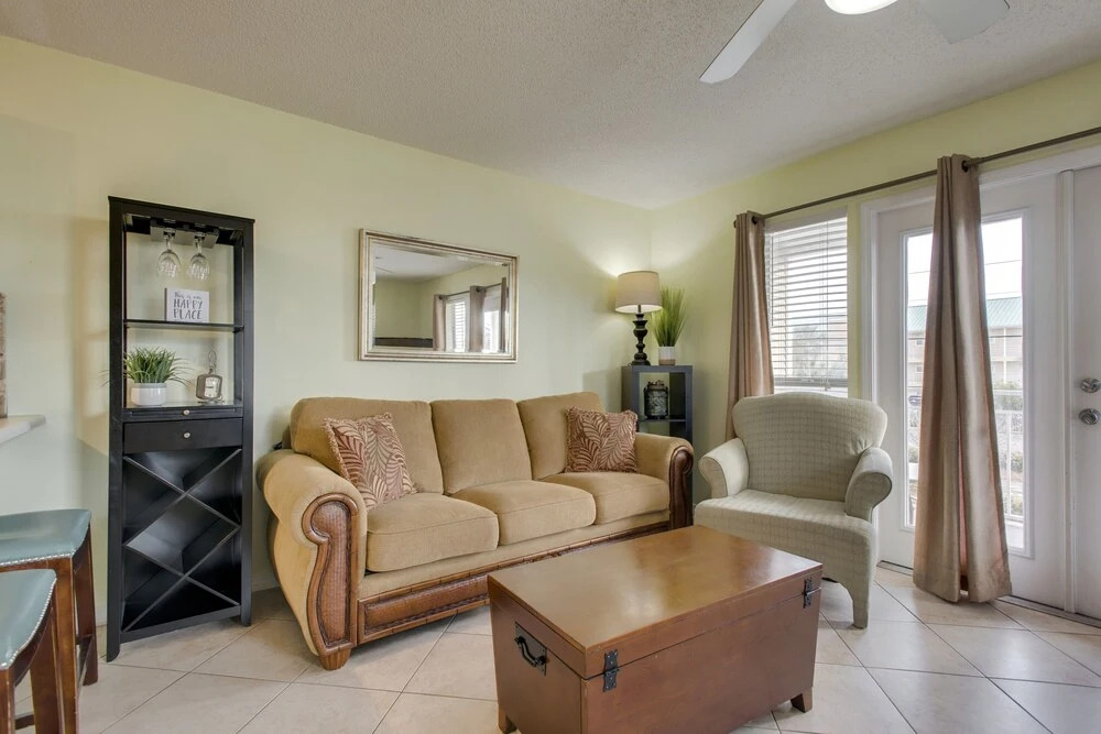 Grand Caribbean West 215 1 Bedroom Condo by Redawning