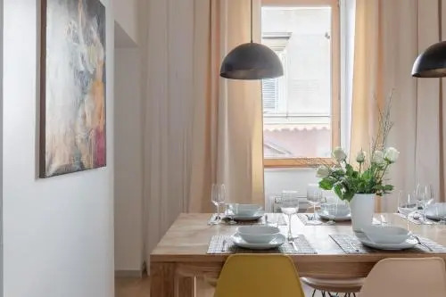 Iflat Navona White And Stylish Apartment