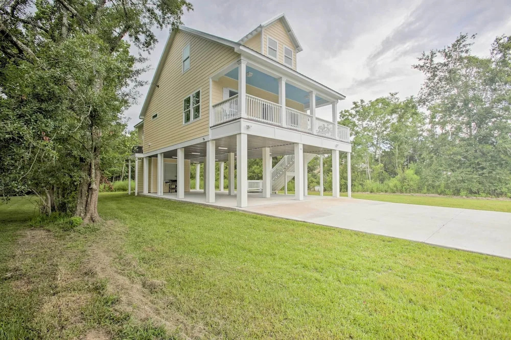 Modern Waveland Home w/ Deck, Walk to Beach!
