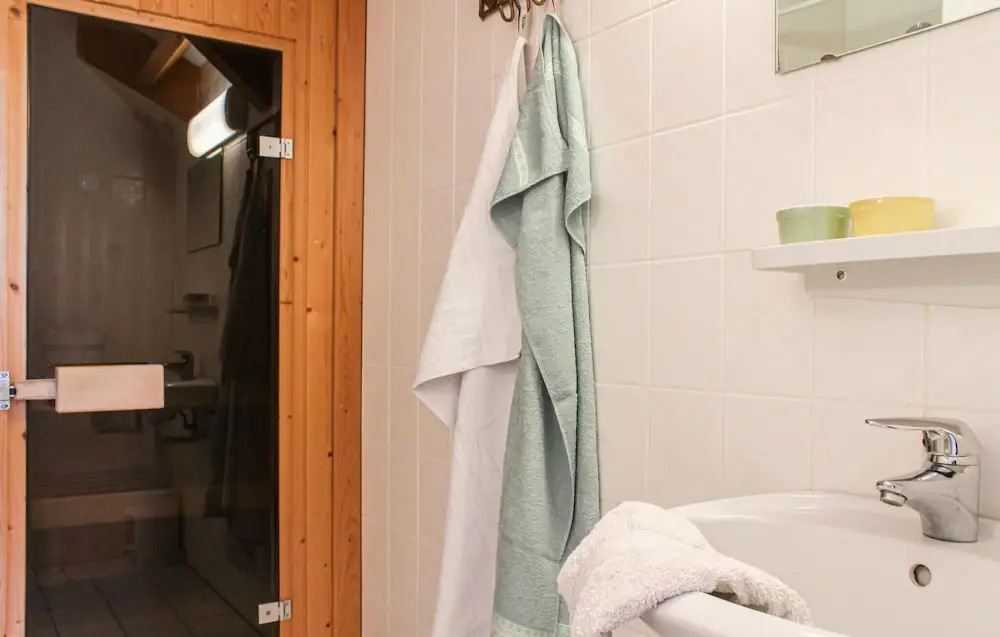 Stunning Home in Kamperland With 4 Bedrooms, Sauna and Wifi