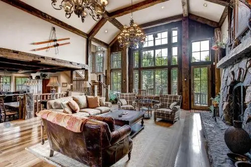 Ski Bridge Lodge - Ski In / Ski Out