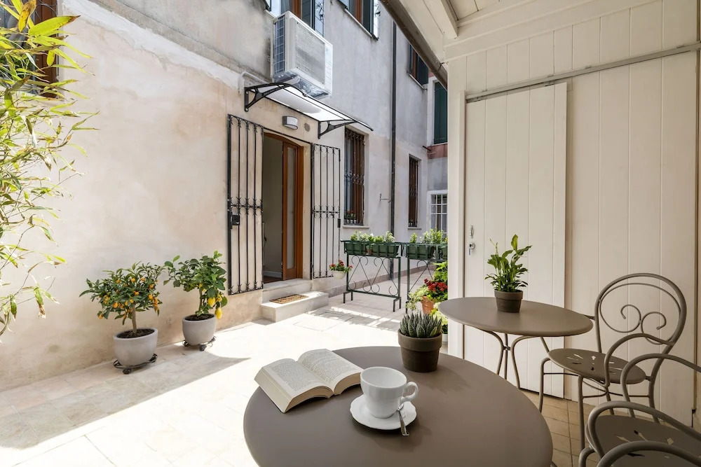 Residenza La Duchessa Deluxe Rooms