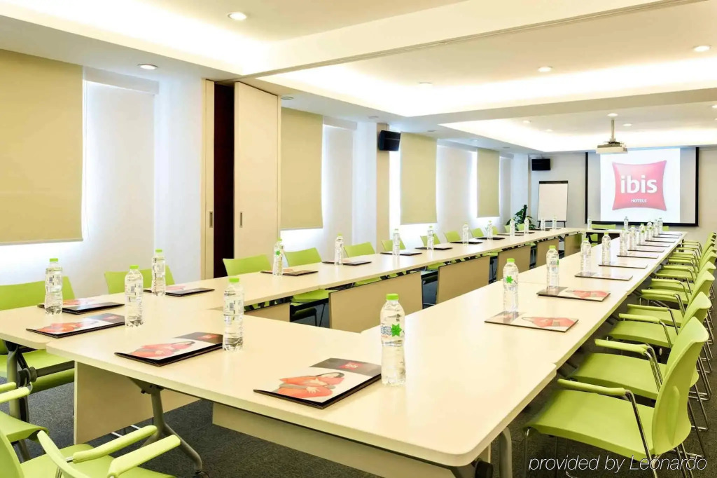 ibis Nanjing Zhonghua