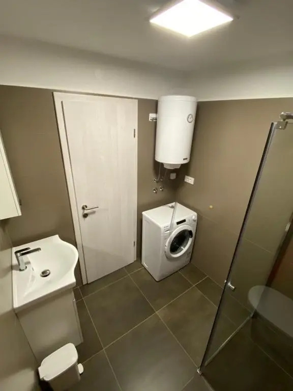 ZARA APARTMENTS