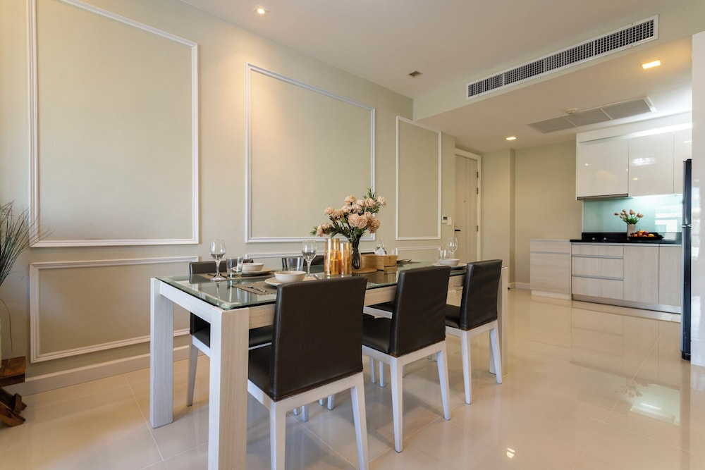 The Pelican Residence & Suites Krabi