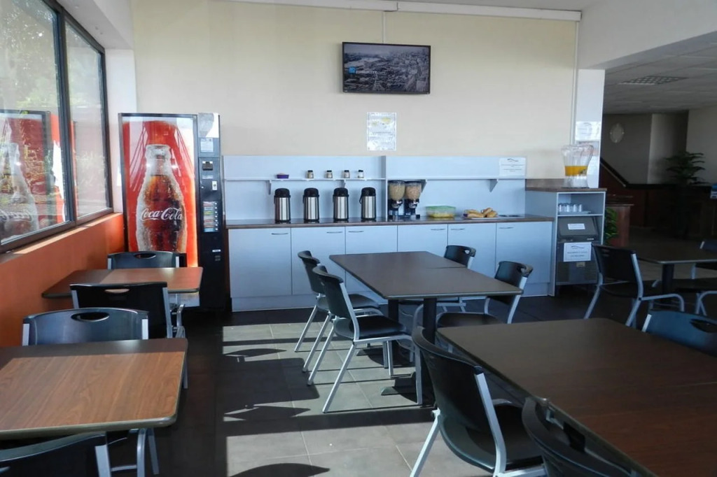 Tahiti Airport Motel