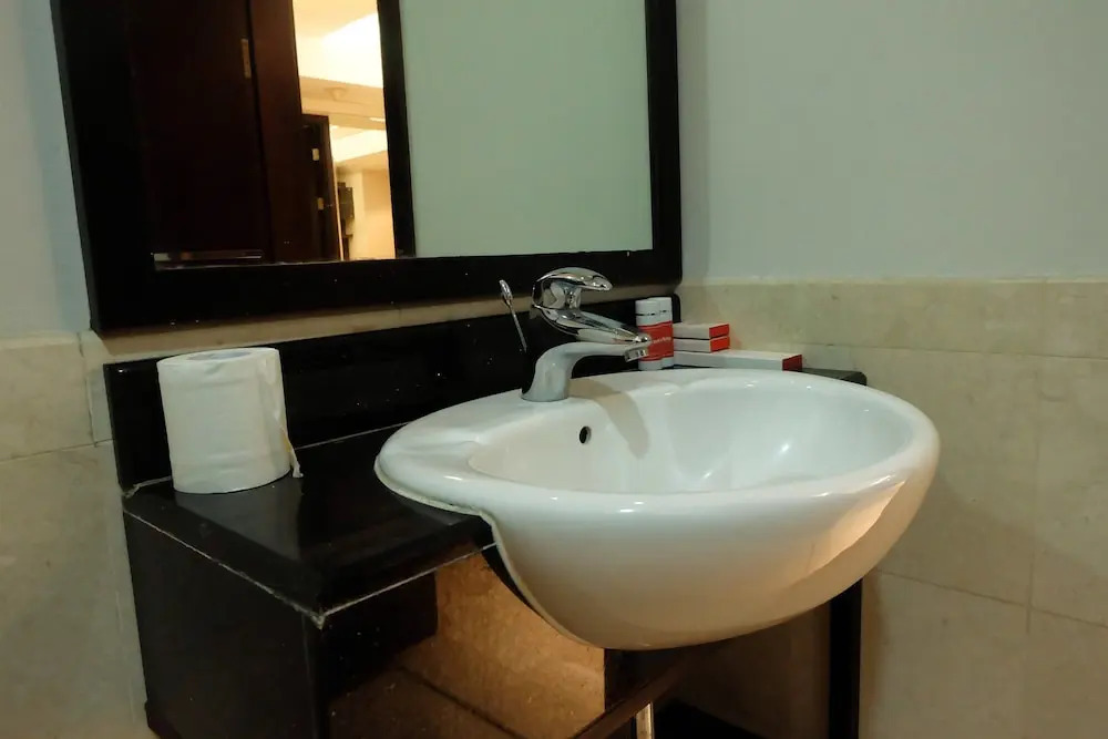 3 Bedrooms Luxury Sudirman Mansion Apartment by Travelio