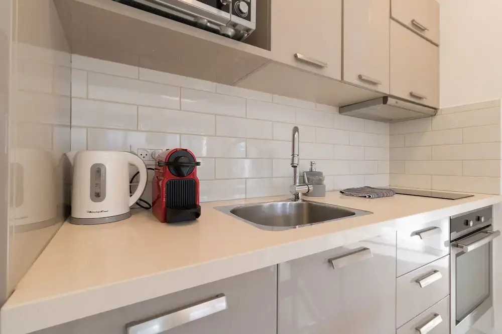 Kook Isrentals - ApartHotels In City Center