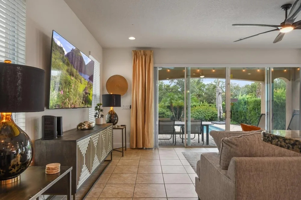 Refurbished Lux 6 Bed Golf Views At Reunion Resort By Shine Villas