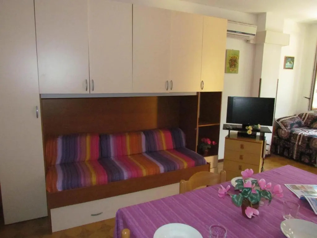 Spacious Apartment With Large Balcony