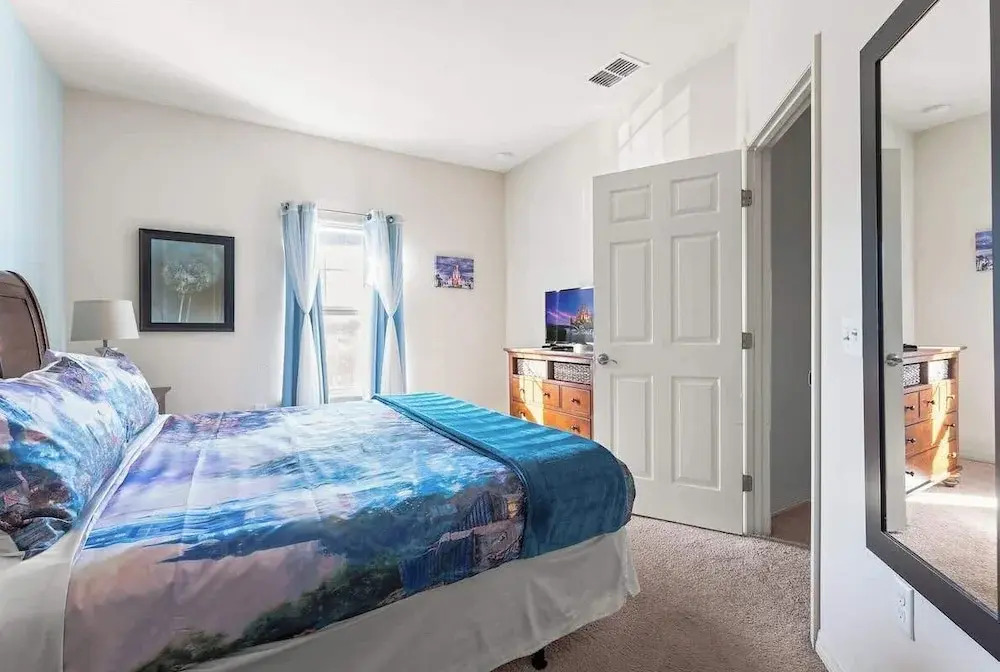 Cozy 4BR Retreat Near Orlando Attractions