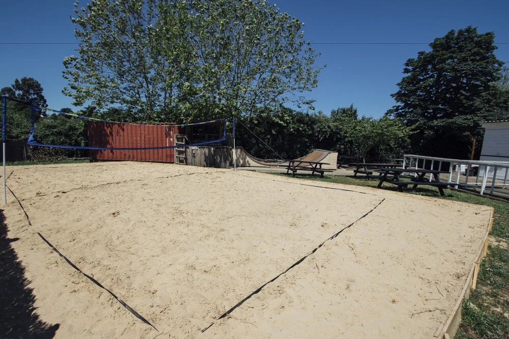Latas Surf House