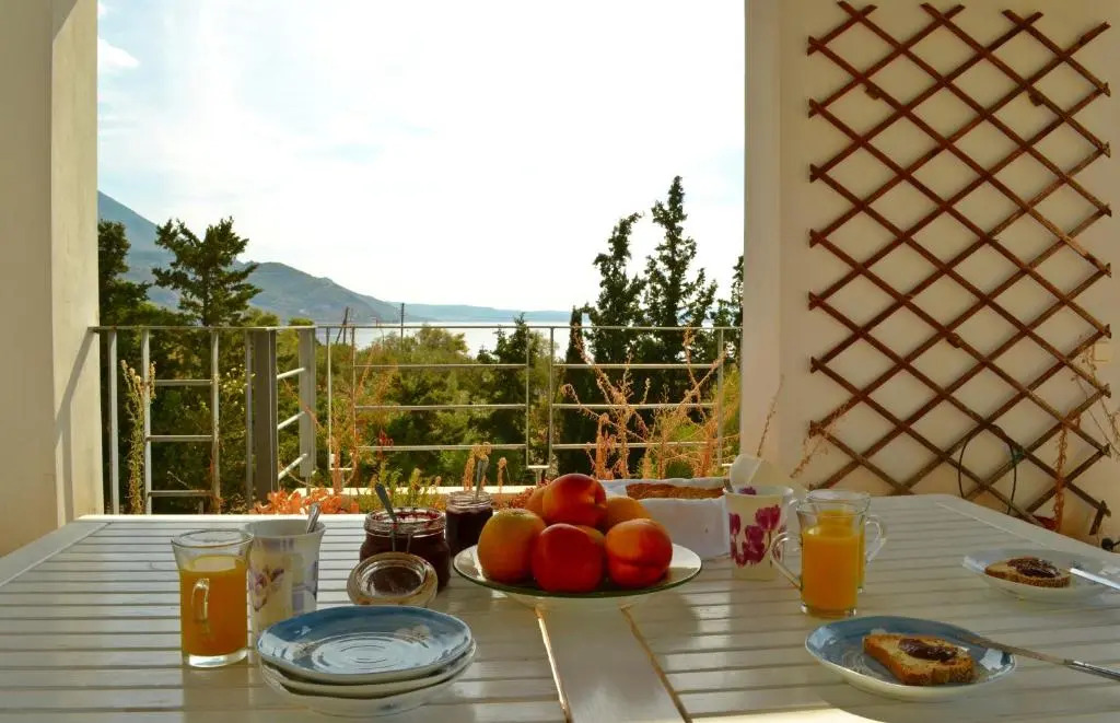 Luxury Beach house viewing at the Corinthian Gulf
