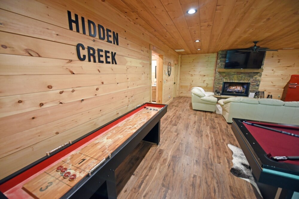 Hidden Creek Cabin by Escape to Blue Ridge