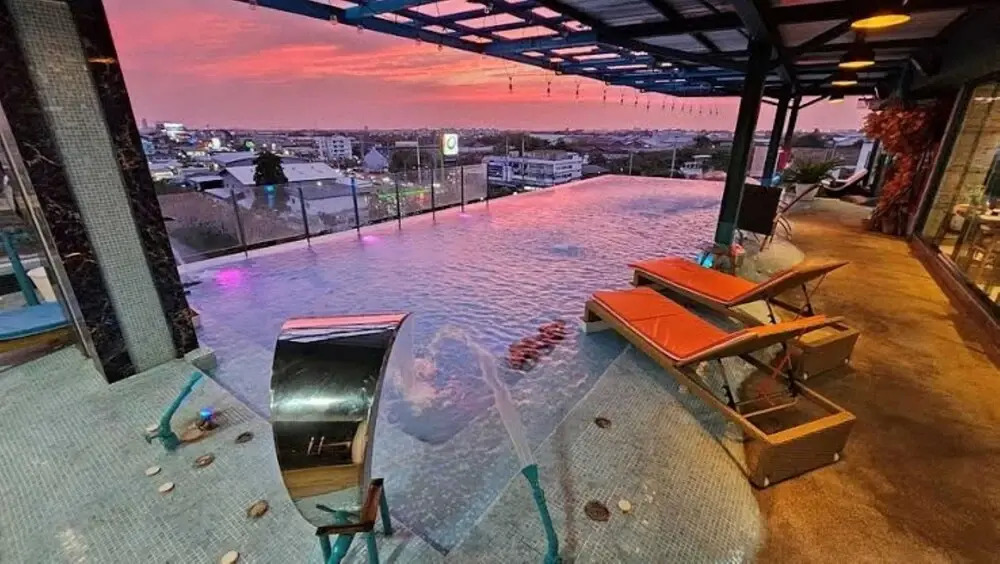 OYO 75592 Blue Tel Residence