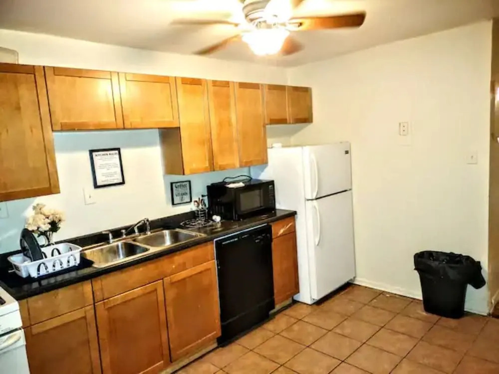 Twin Bunk-Style Bedroom close to downtown