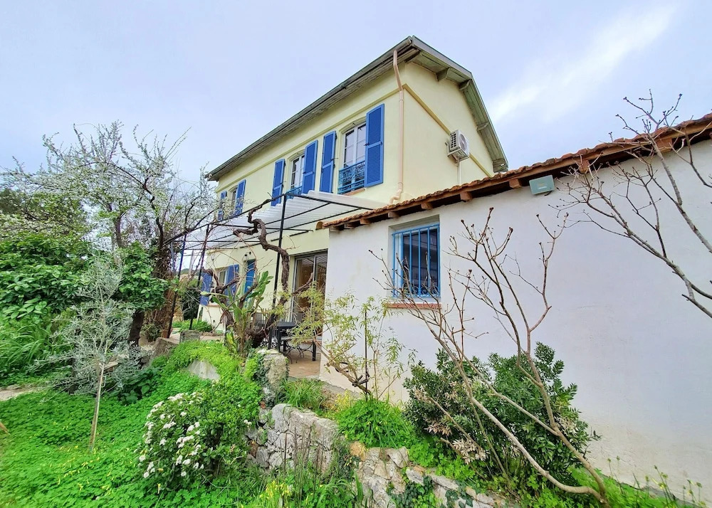 House With 3 Bedrooms in Vallauris, With Wonderful City View, Enclosed Garden and Wifi - 350 m From the Beach