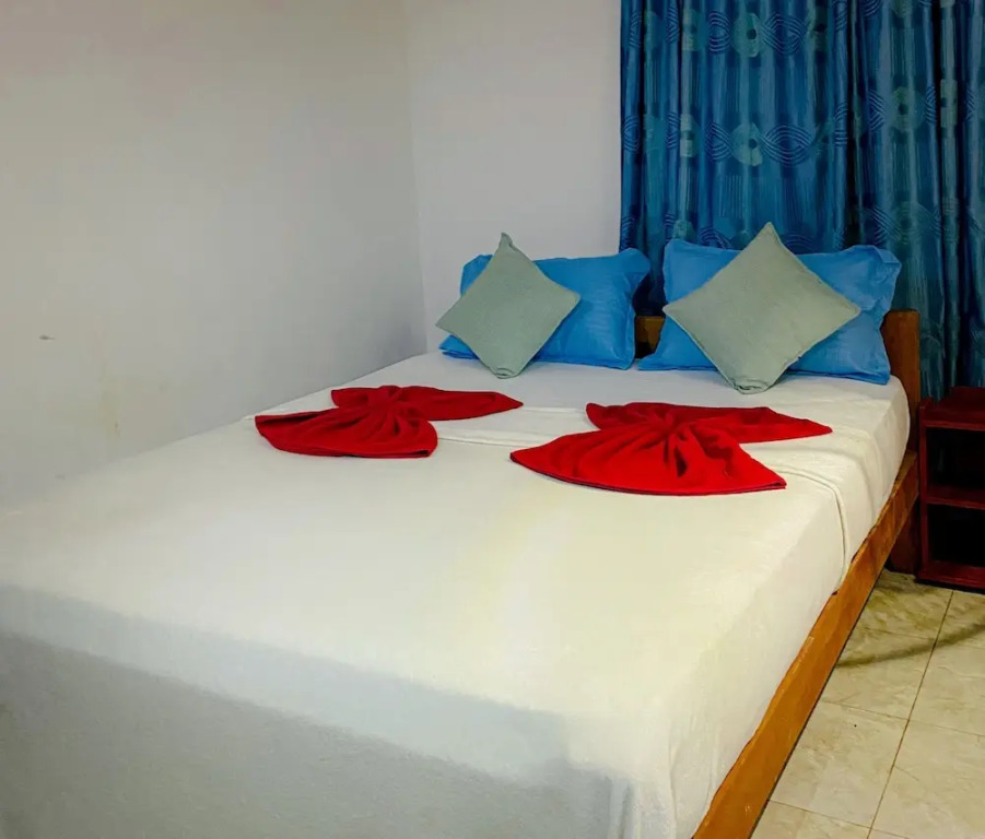 Yala Happy Hostel