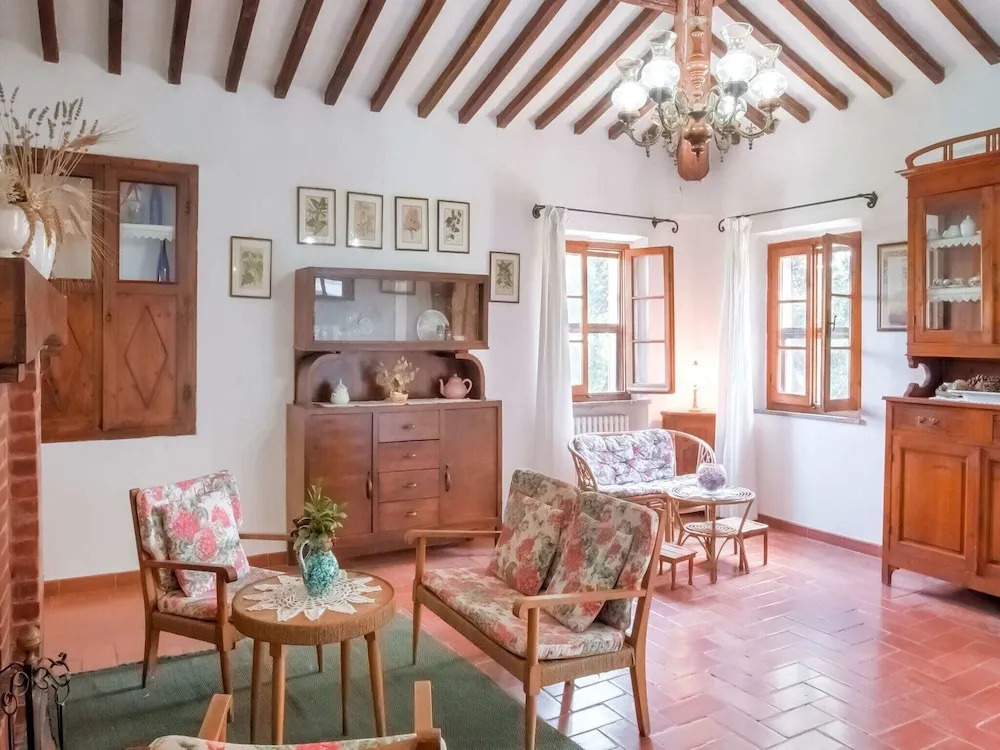 Holiday Home in Marciano Della Chiana With a Private Pool