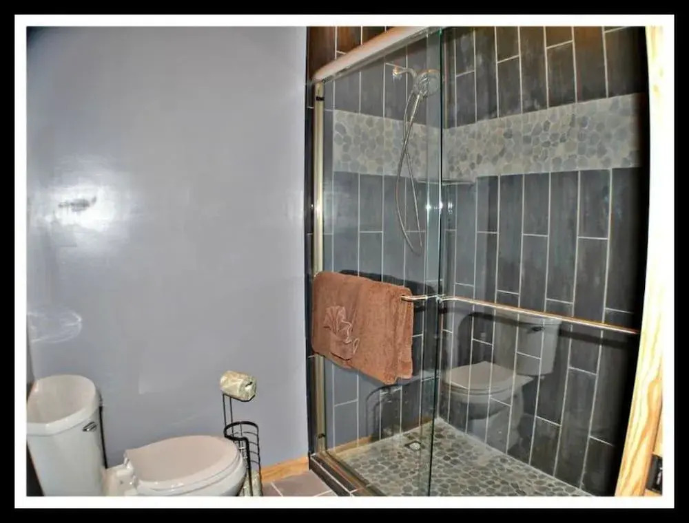 Five Bears Den 3 Bedrooms 3.5 Bathrooms Cabin