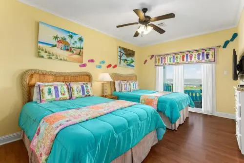 The Ritz Of Crystal Beach Home