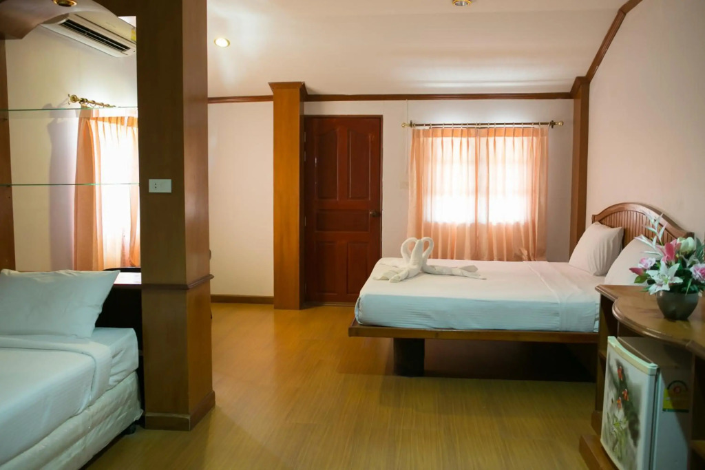 Haadrin Resort