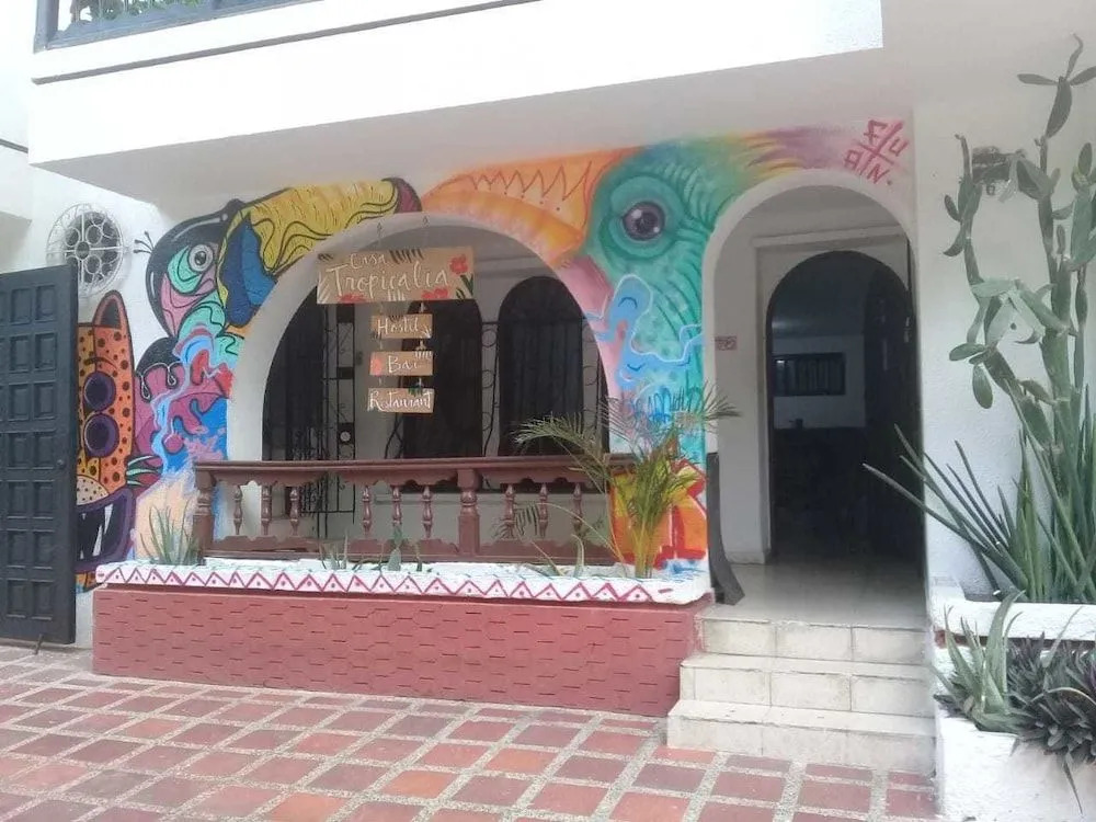 Hostal Casa Tropicalia