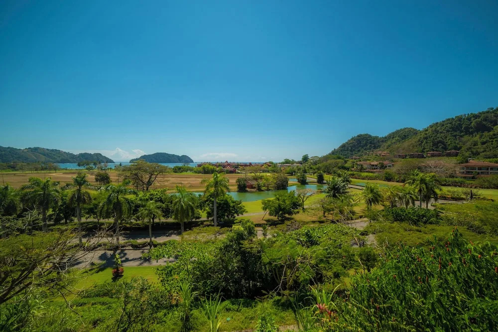 Vista Bahia 3F 1 bdr Ocean View in Los Suenos