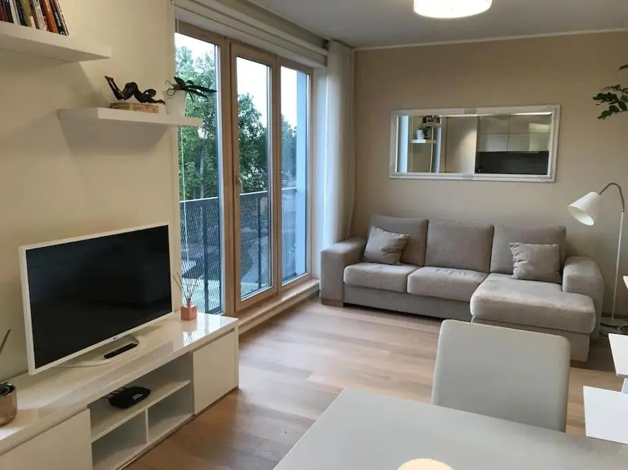 Smart Studio Apartment with Free Parking