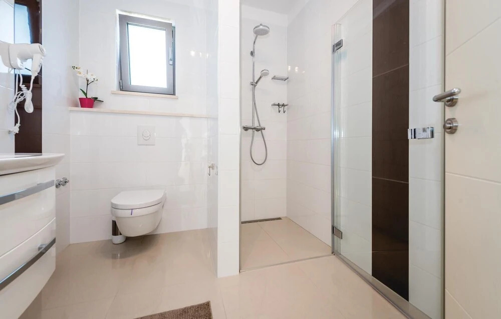 Beautiful Home in Razanj With Wifi and 3 Bedrooms