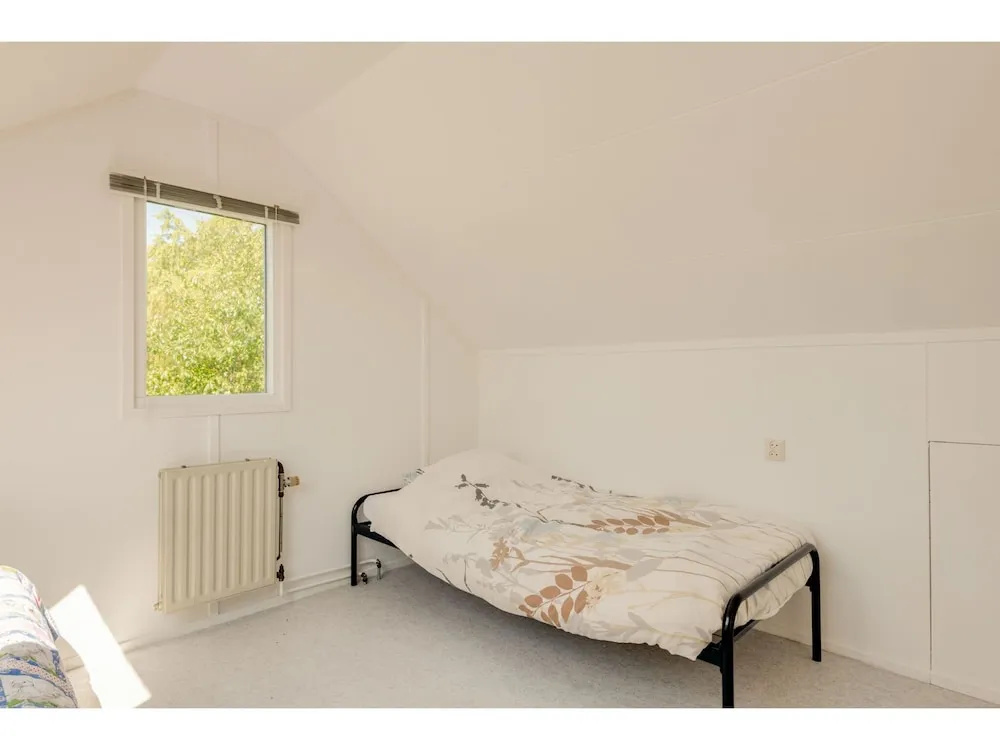Secluded Holiday Home in Julianadorp With Garden